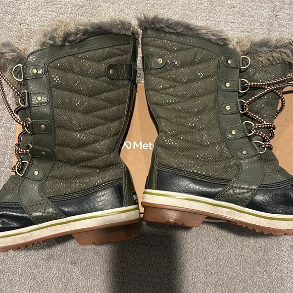 Sorel Women’s Tofino boot size 8 - Picture 2 of 2